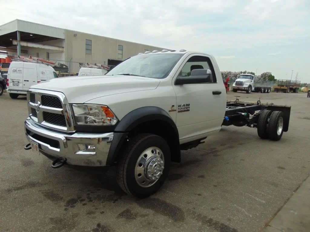 NEW DODGE 5500 CAB & CHASSIS 2