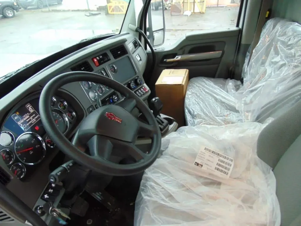 NEW KENWORTH T880 SH CAB & CHASSIS 3