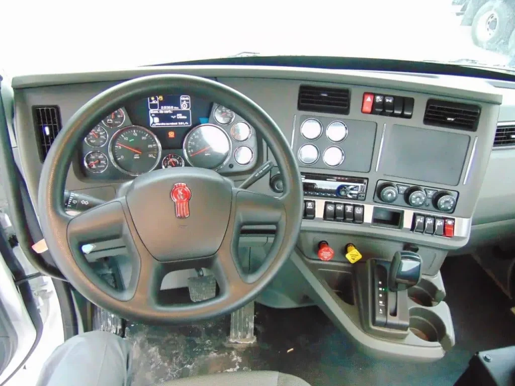 NEW KENWORTH T880 SH CAB & CHASSIS 7
