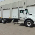NEW KENWORTH T880 SH TRI DRIVE CHASSIS – 515 hp – AUTO 18spd 1