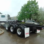 NEW KENWORTH T880 SH TRI DRIVE CHASSIS – 515 hp – AUTO 18spd 10