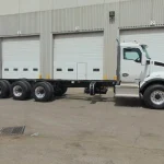 NEW KENWORTH T880 SH TRI DRIVE CHASSIS – 515 hp – AUTO 18spd 2