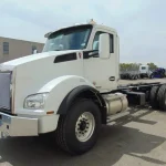 NEW KENWORTH T880 SH TRI DRIVE CHASSIS – 515 hp – AUTO 18spd 4