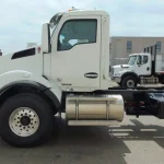 NEW KENWORTH T880 SH TRI DRIVE CHASSIS – 515 hp – AUTO 18spd 5