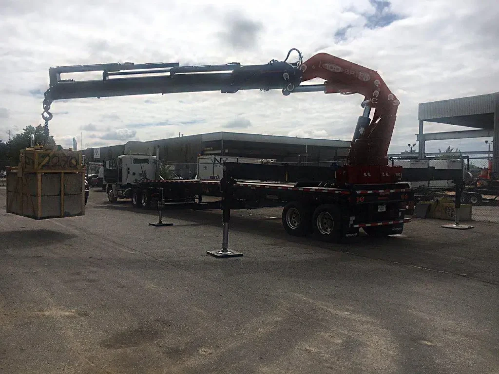 NEW PM 100024 KNUCKLE BOOM REAR MTD ON NEW 42′ TRAILER 6
