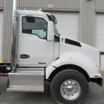 NEW – KW T880 TRI AXLE (ONTARIO SPEC) CHASSIS – 485 HP PACCAR – AUTO 18 SPD 1