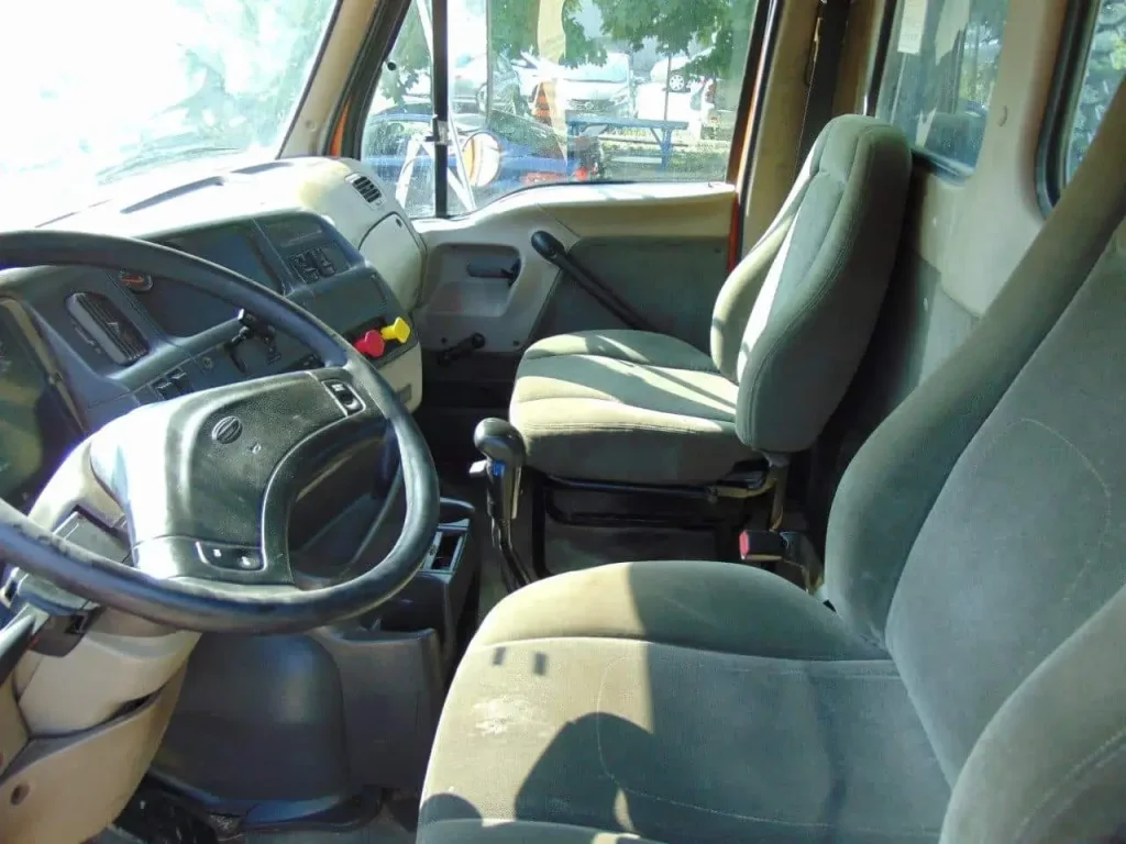 Used 2001 STERLING LT9513 CAB CHASSIS  5