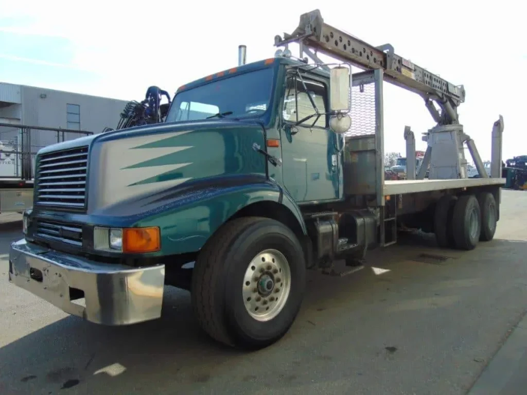 1999 INTL W USTC 150 26 01