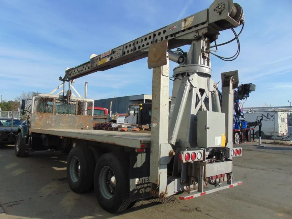 1999 INTL W USTC 150 26 04