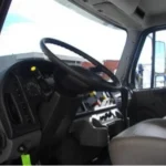 2017 FREIGHTLINER M2 106 STD 05