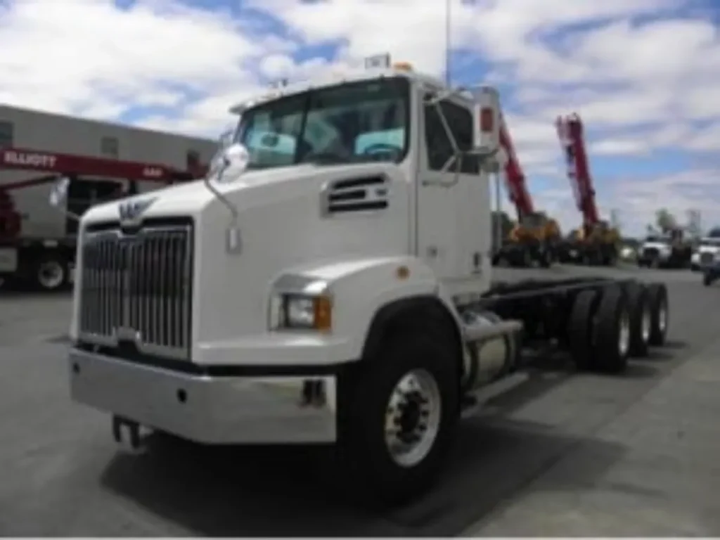 2018 WS 4800 TRI DRIVE 02